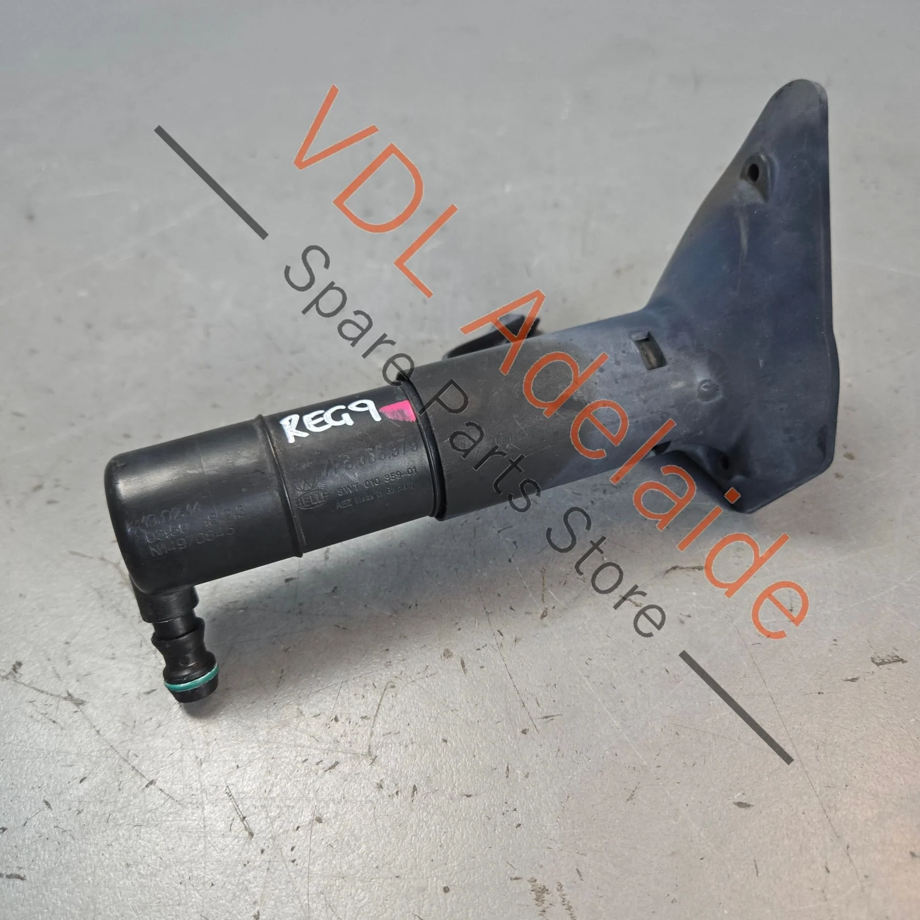 VW Touareg 7P Headlight Washer System Lift Cylinder Nozzle Left 7P6955979 7P6955103 - Image 2