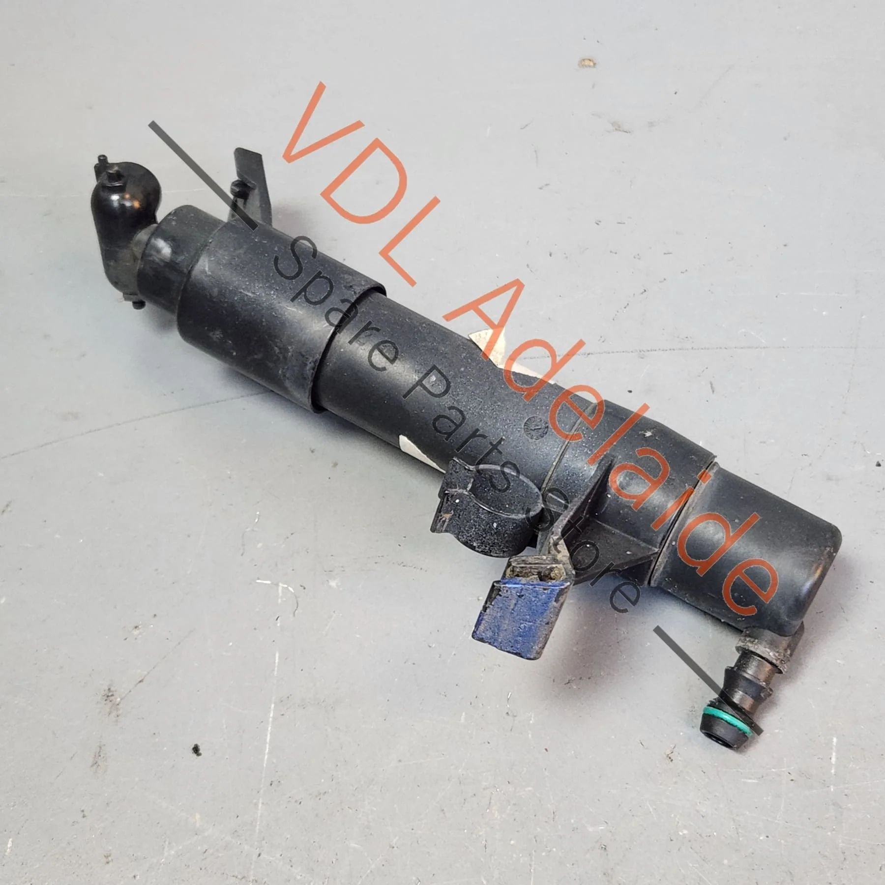 VW Golf R32 MK5 Headlight Washer Nozzle Jet Left or Right Side - Image 2