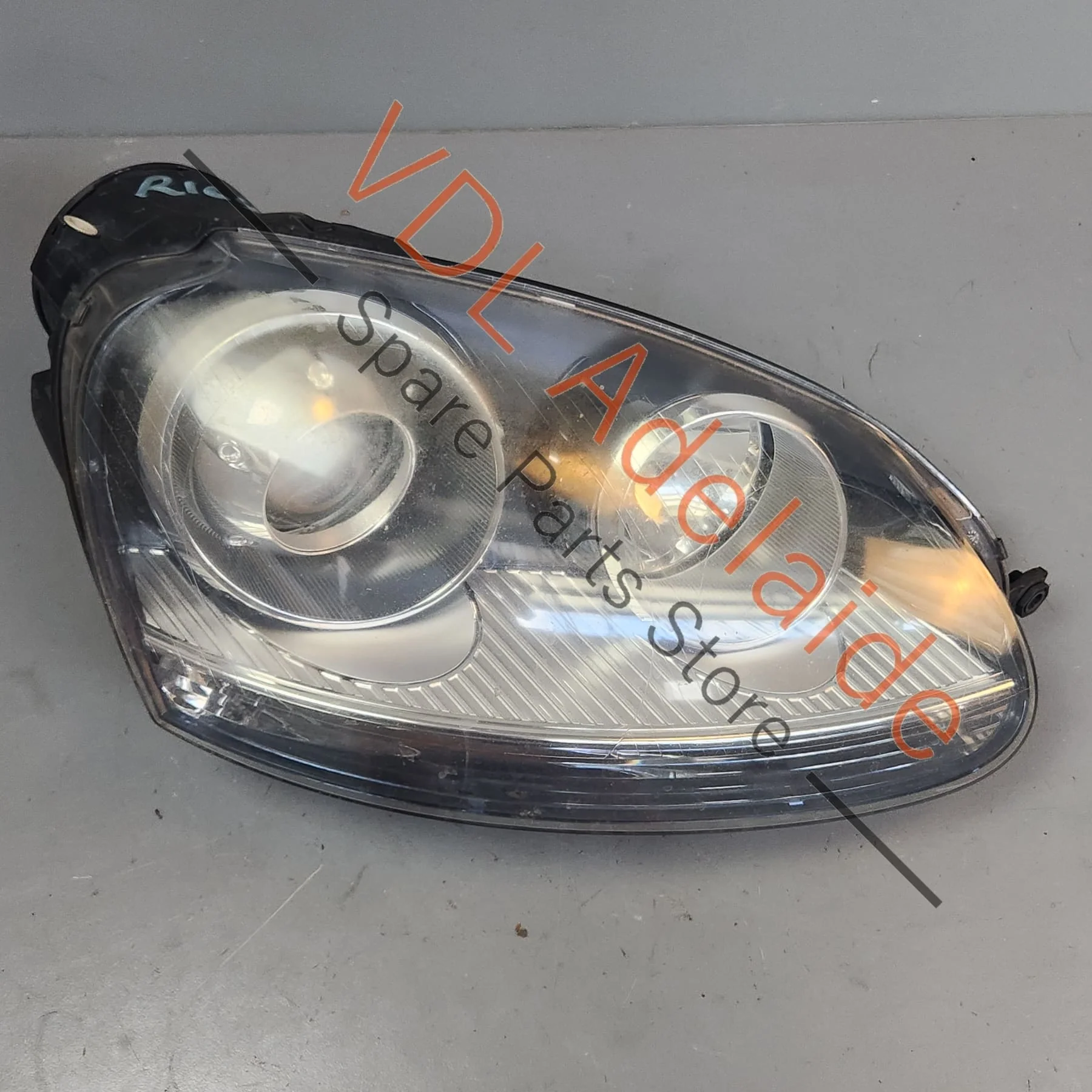 VW Golf R32 Genuine Xenon Headlamp RHS Right Side 1K6941040A 1K6941032A