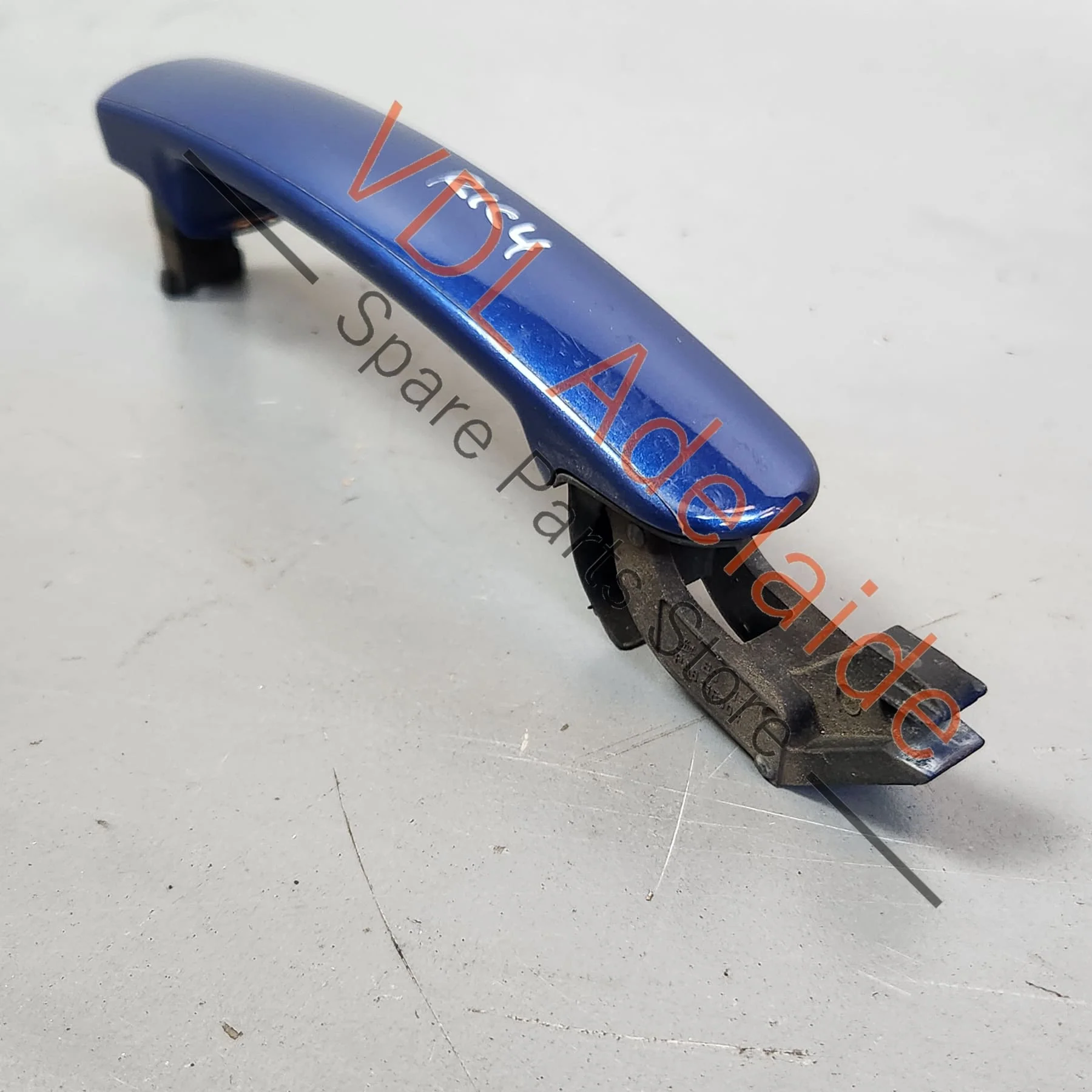 VW Golf MK5 Exterior Door Handle 3B0837205G GRU