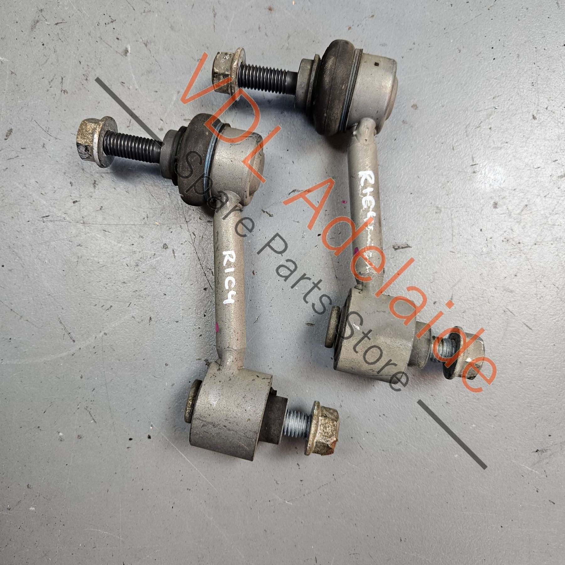 VW Golf MK5 MK6 Rear Swaybar Coupling Rod Link Suspension 1K0505465K