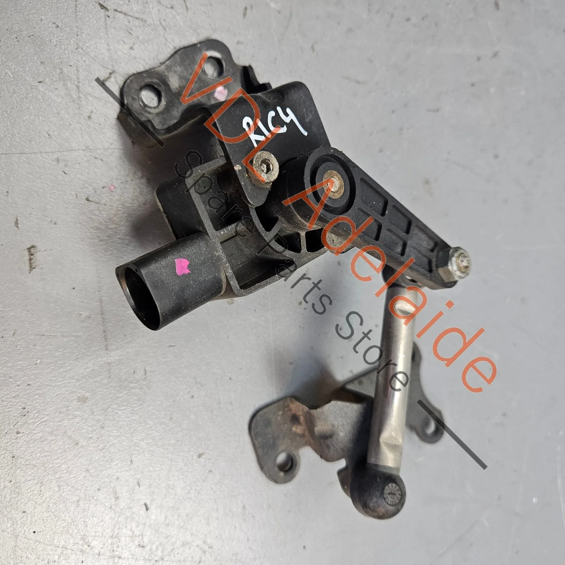 VW Golf R32 Passat Rear Suspension Level Sensor 1K0941273F 1K0941273M 1K0941273C