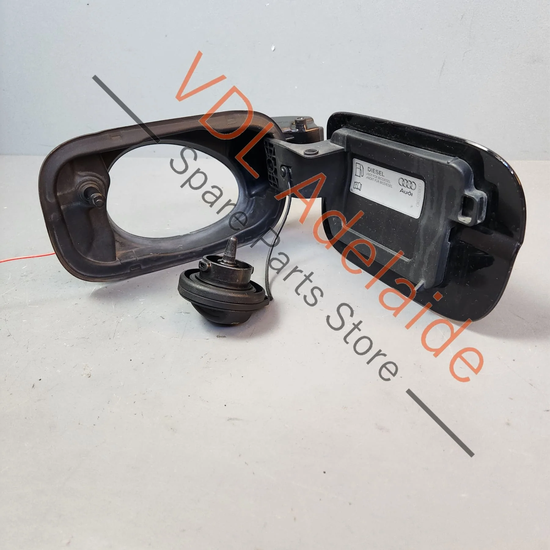 Audi Q7 4L Gas Petrol Diesel Fuel Filler Door Cap Cover 2T2T Orca Black Metallic 4L0809999A 4L0809907A GRU