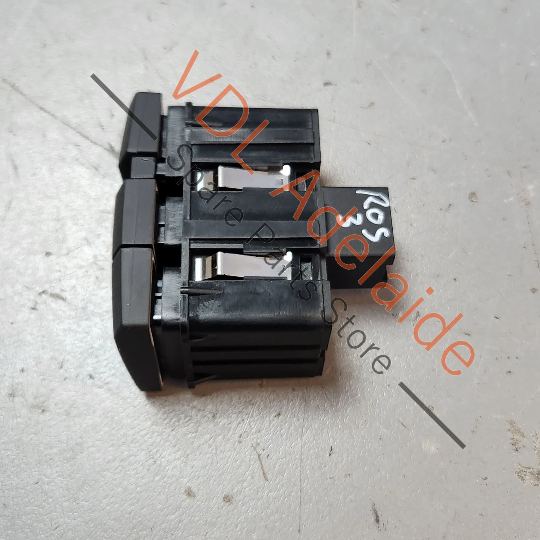 Audi Q7 4L Glovebox Opening & MMI Screen Switch 4L2927227B - Image 4