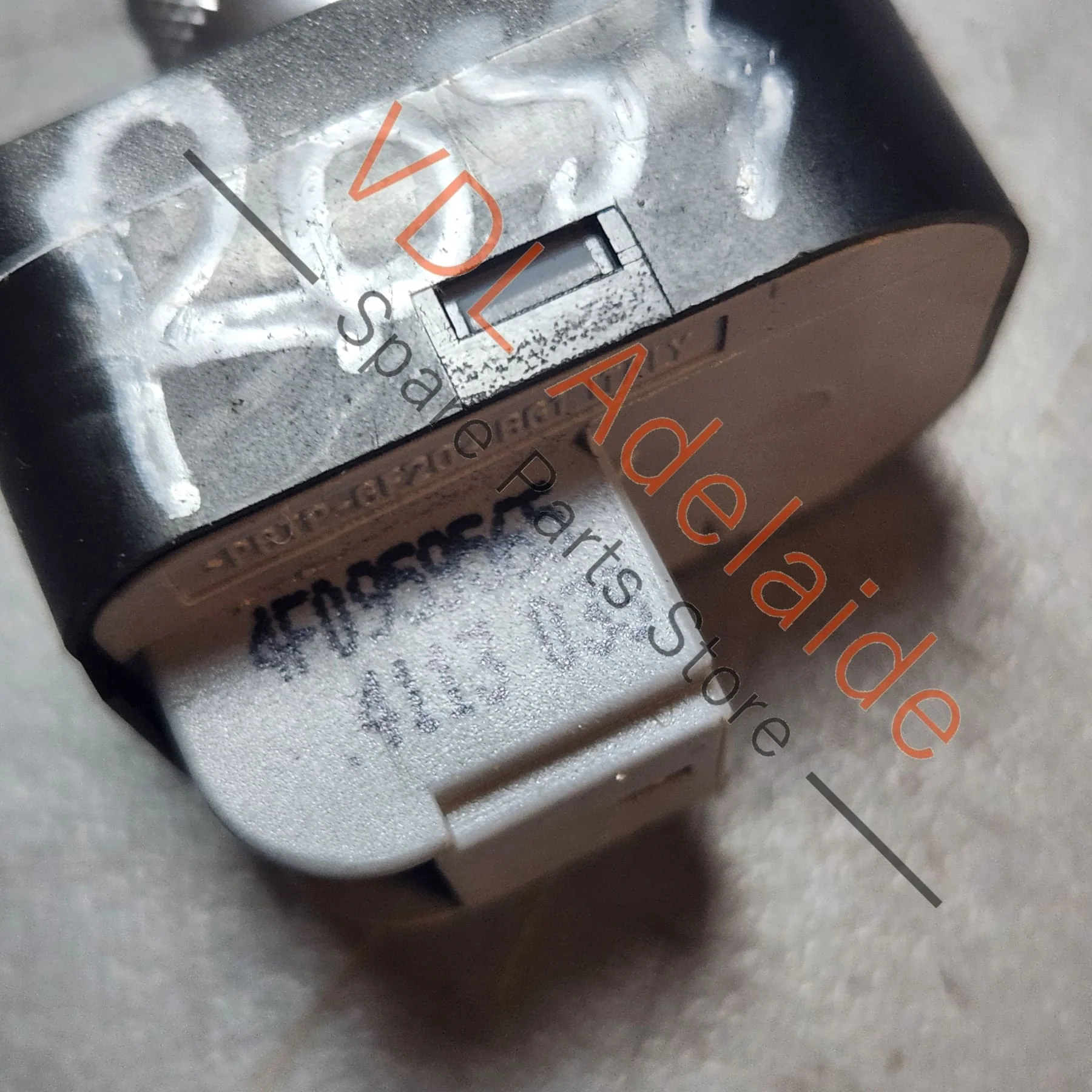 Genuine OEM Audi Q7 Power Mirror Switch 4F0959565 - Image 5
