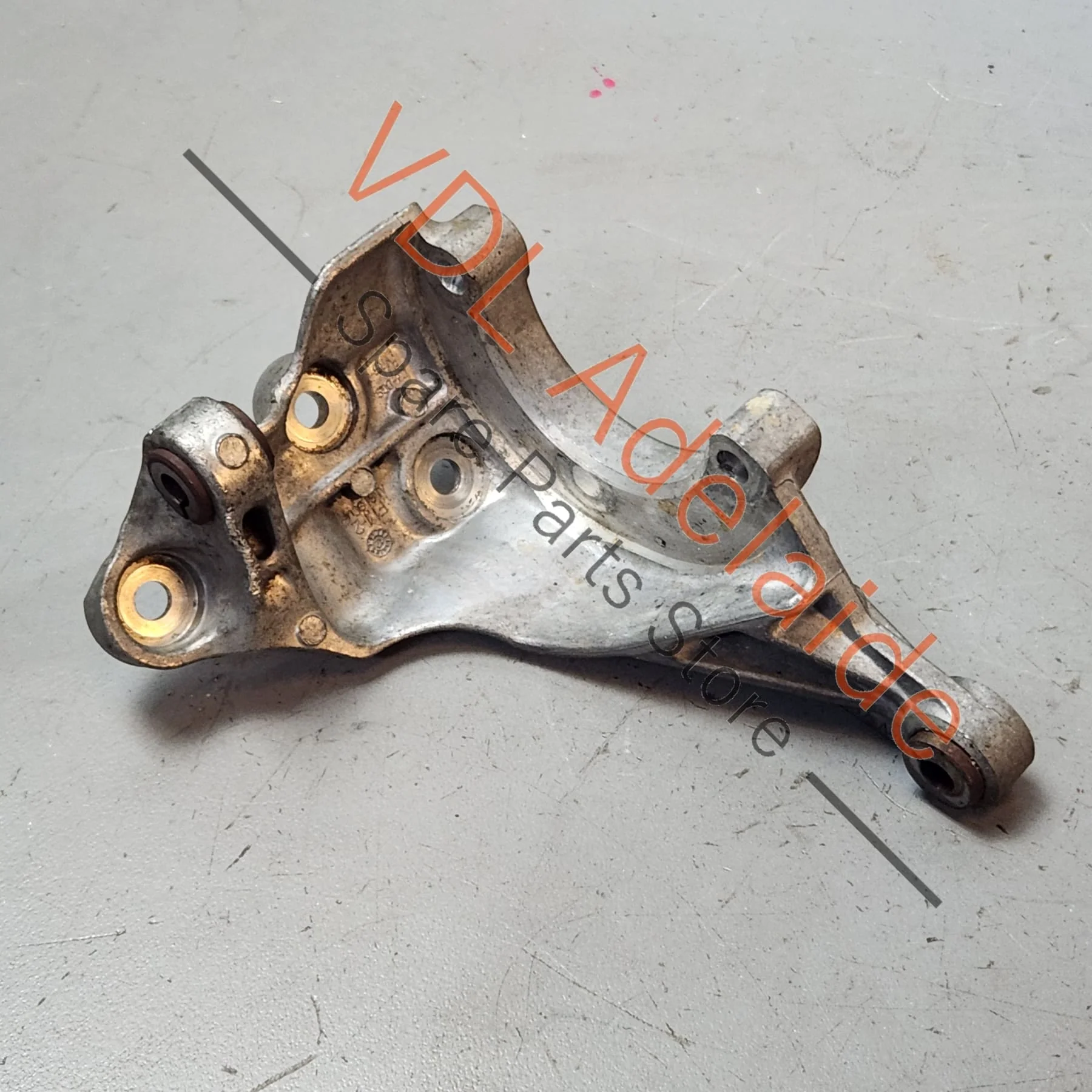 VW Audi V6 Tdi 3.0 Alloy Engine Bracket for Power Steering Vane Pump 059145167AM
