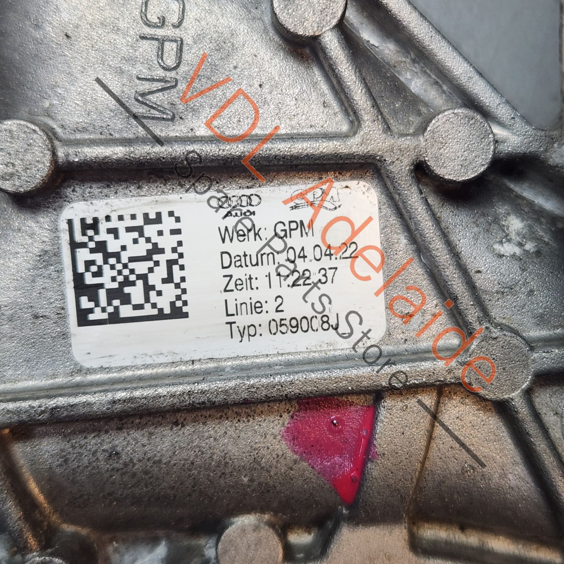 VW Audi V6 Diesel 3.0 Water Pump (near new) 059121008J - Image 6