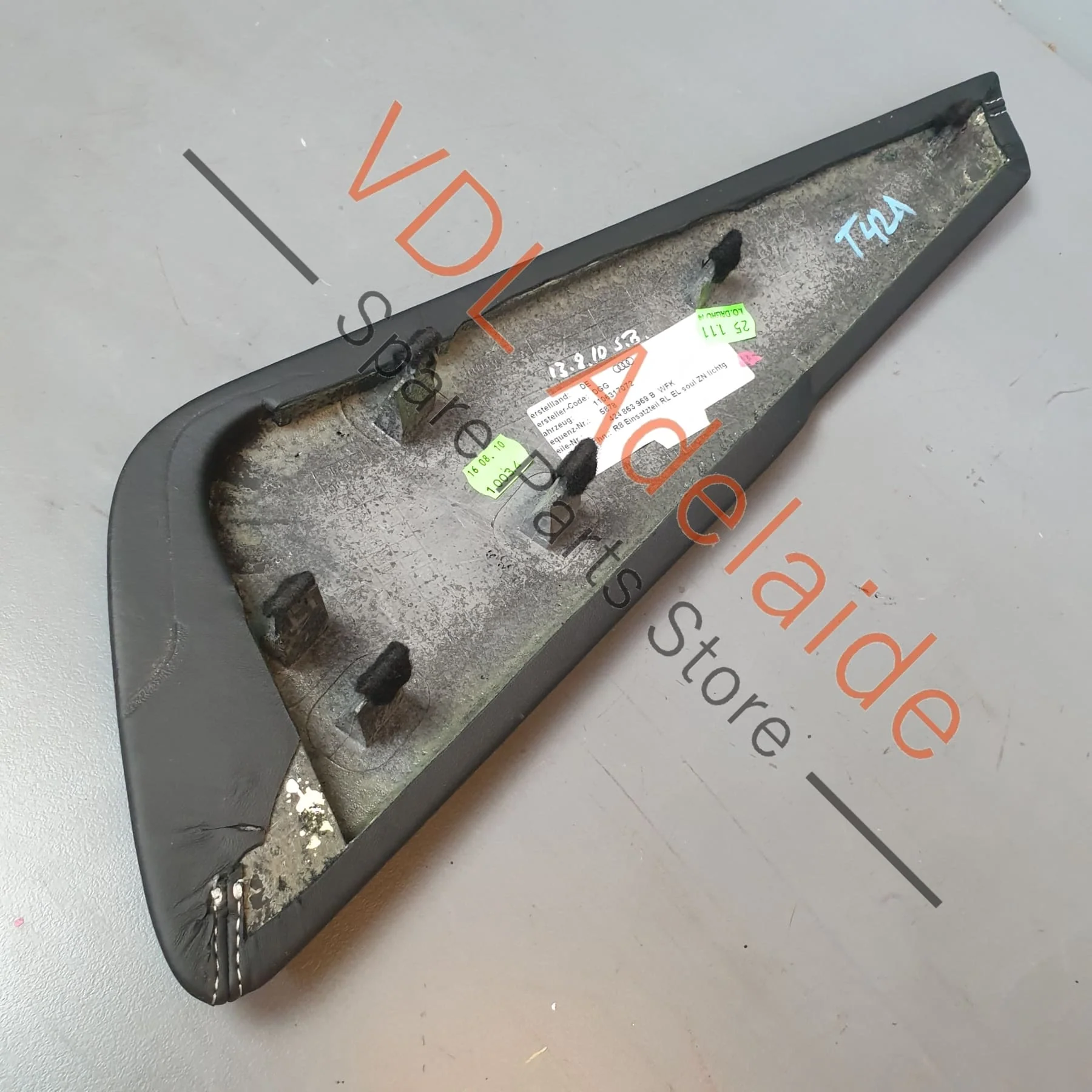 Audi R8 RHD Drivers Side Interior Leather Knee Padding for Centre Console 424863969BWFK - Image 6