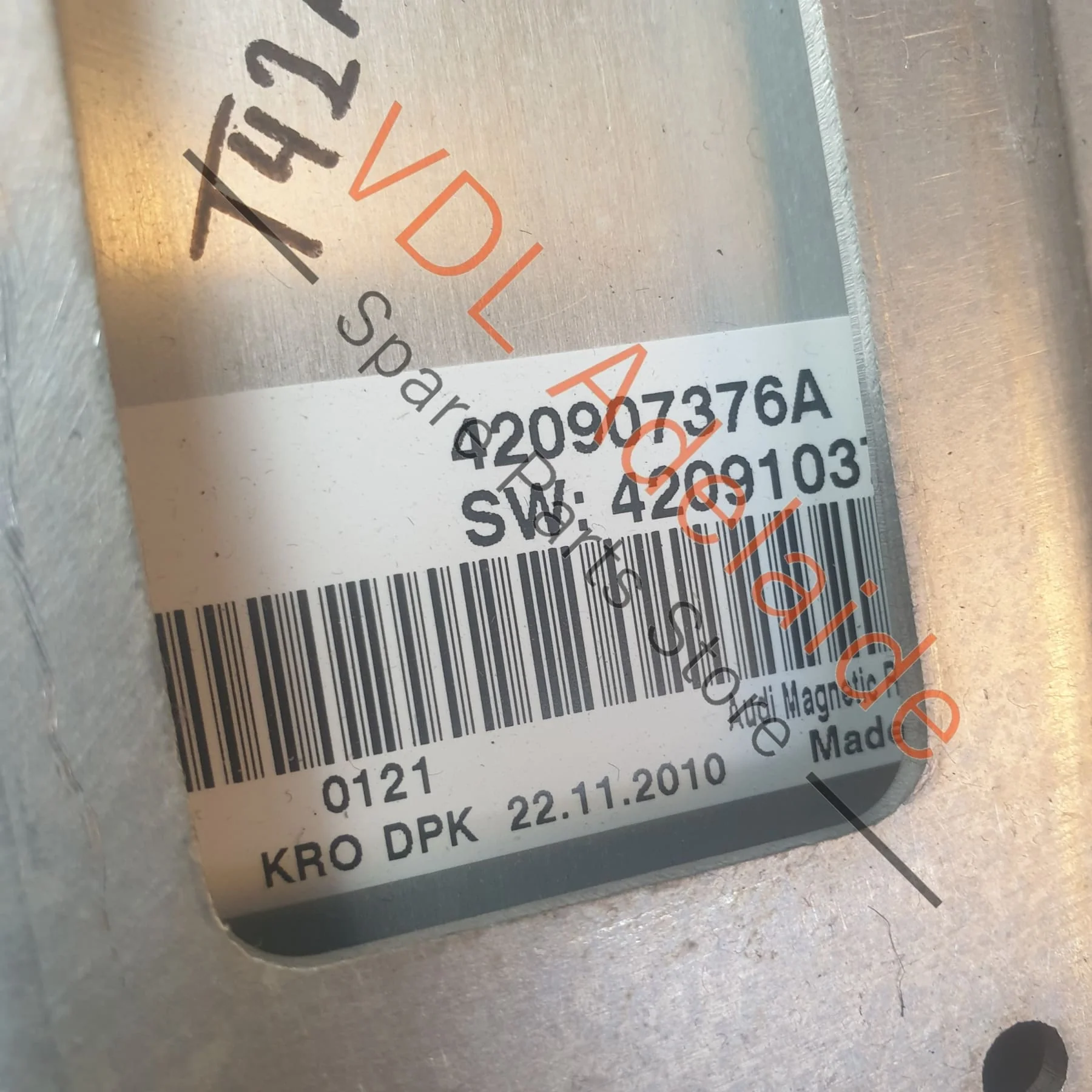 Audi R8 42 Mag Ride Active Damper Suspension Control Module 420907376A - Image 2
