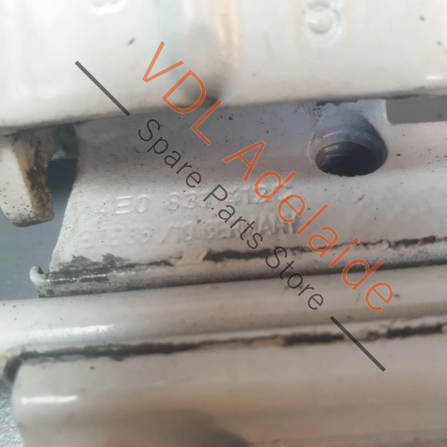 Audi R8 424 Right Lower Door Hinge 4E0831412C - Image 3