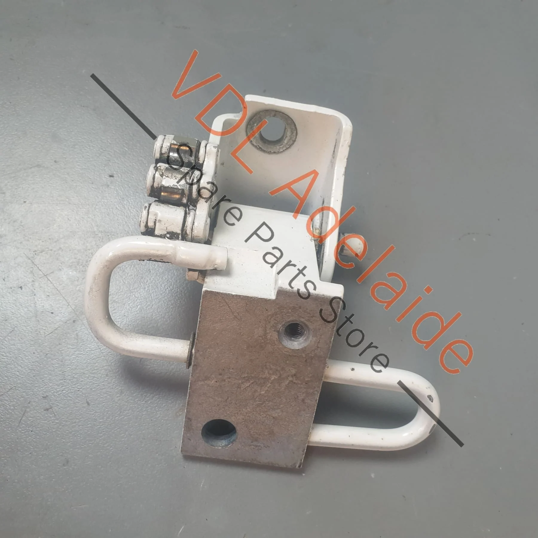 Audi R8 424 Left Lower Door Hinge 4E0831411C - Image 4
