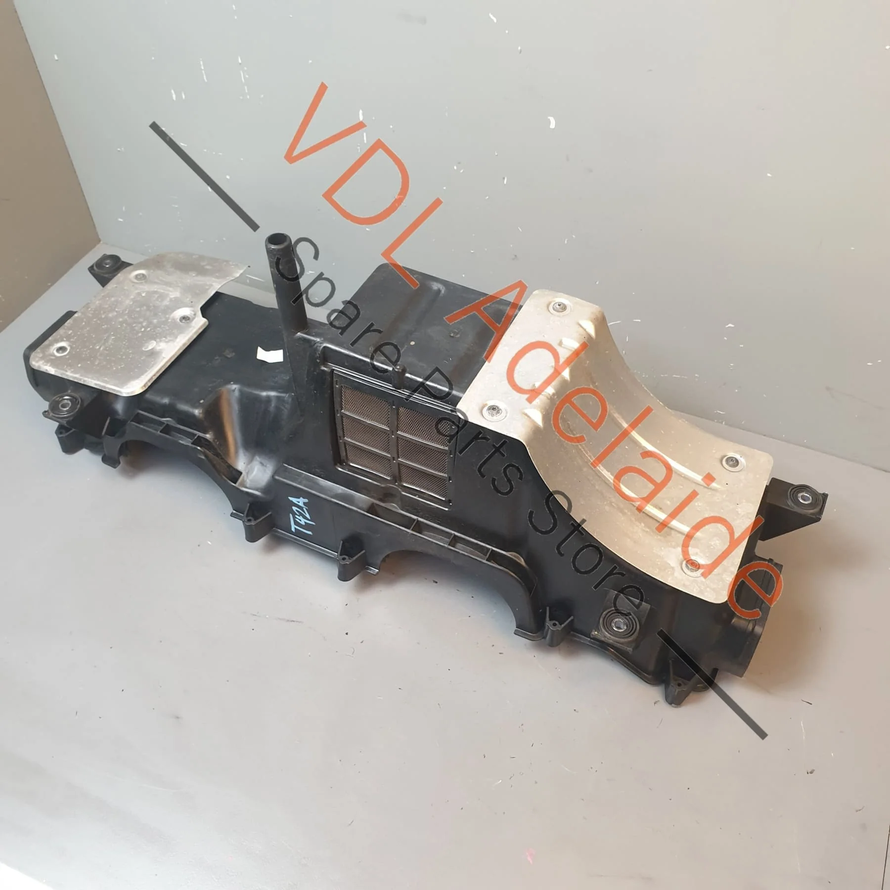 Original Audi R8 Lamborghini Gallardo Air Filter Box Lower Part 420133845C - Image 2