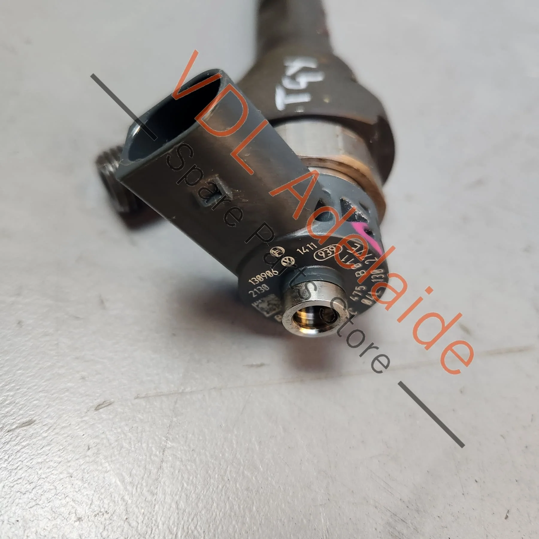 VW Audi 2.0 Diesel Fuel Injector for CRBC and CRVA engines 04L130277AK - Image 4
