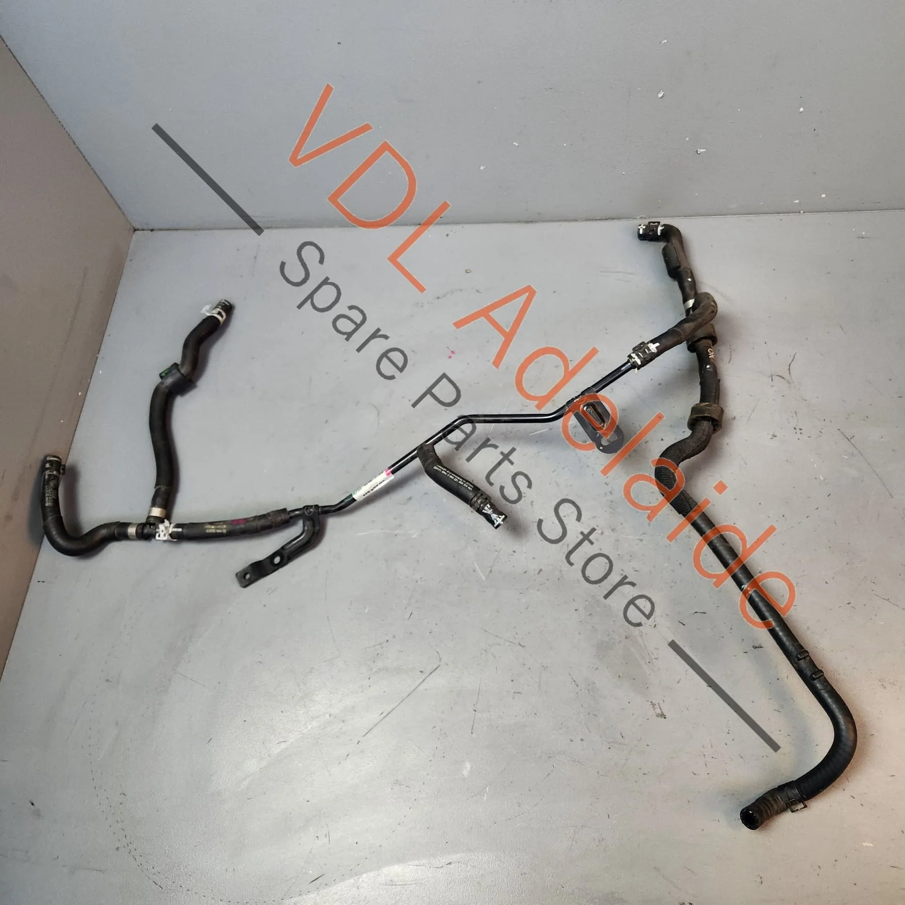 VW Golf MK7 7.5 Radiator Water Coolant Breather Hose Pipe 5Q0121064AS