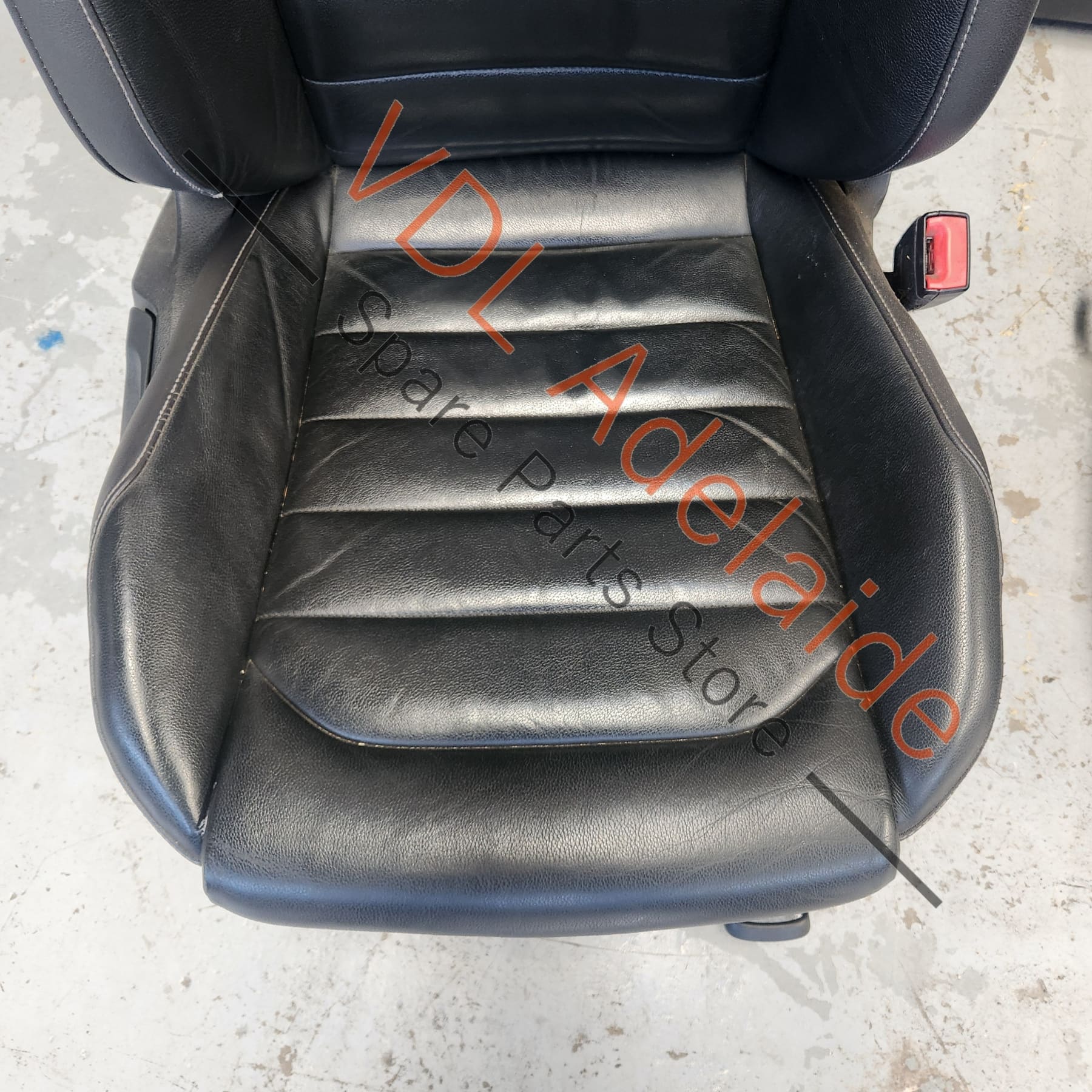 VW Golf MK7 Set of Black Leather Heated Seats Estate Wagon - Image 3