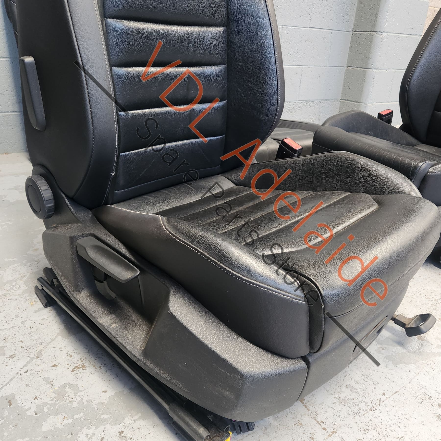 VW Golf MK7 Set of Black Leather Heated Seats Estate Wagon - Image 5