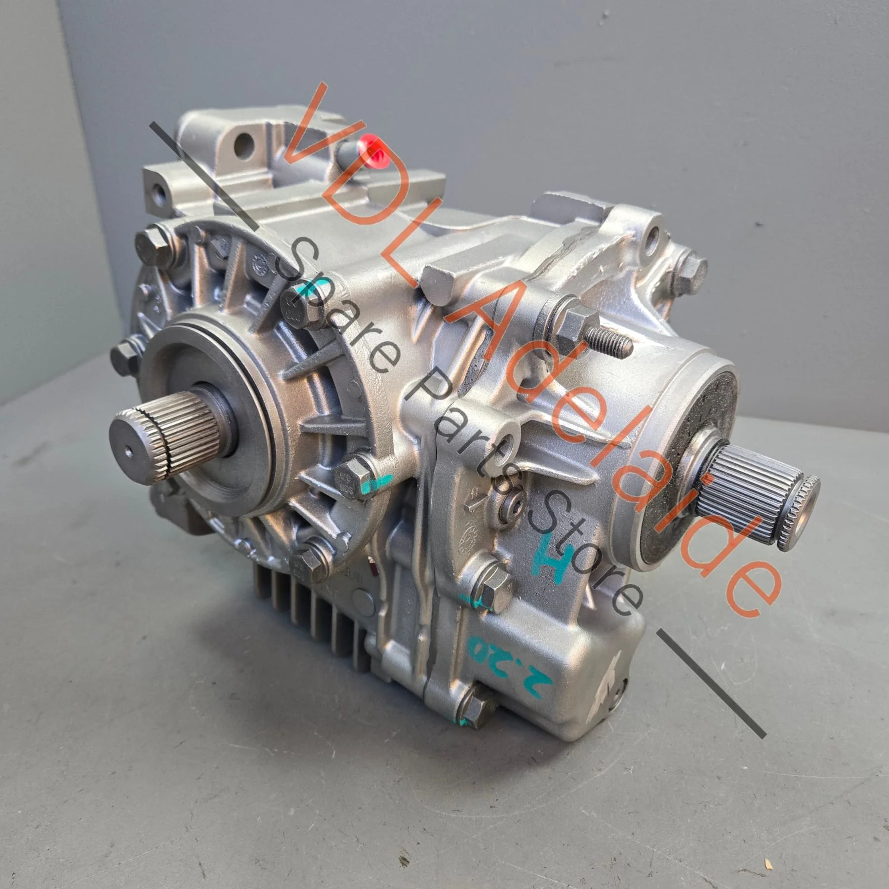 Genuine OEM - Audi RS3 8V Front Transfer Case Bevel Box Angle Final Drive 0CP409053E 0CP409053R - Image 2